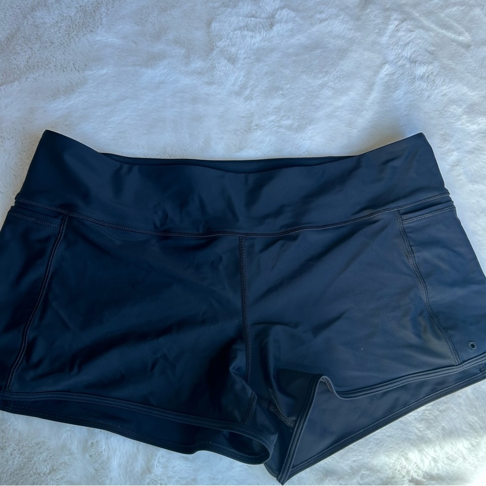 PRANA BOARD SHORTS